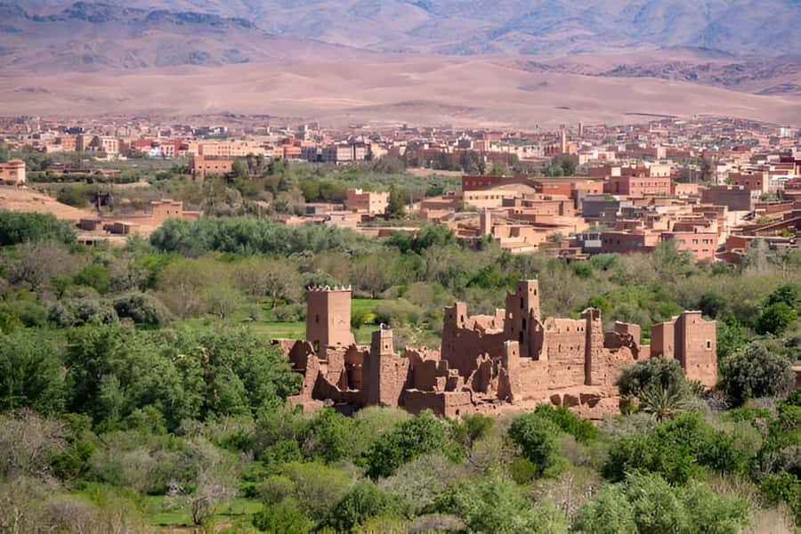From Marrakesh: Private 4-Day Sahara Desert Discovery Tour - Desert reality check: sunrise is magic, but the Sahara is not a movie set