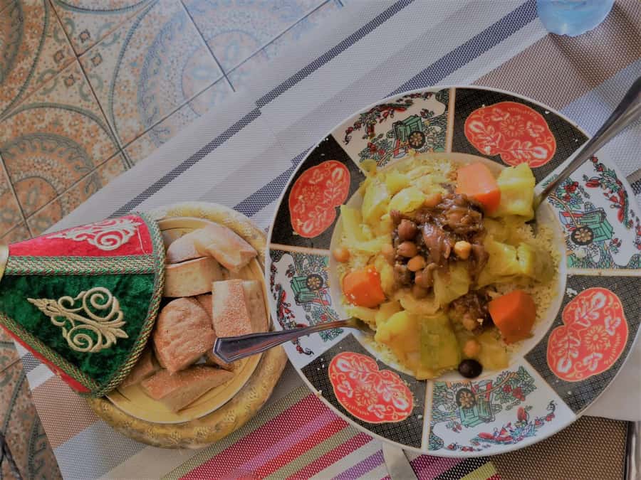 From Seville: Tangier Day Trip with Local Guide and Lunch - Tangier’s Ancient Medina: Where a Guide Pays Off