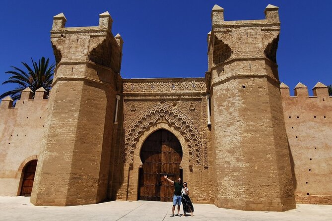 Full-Day Casablanca and Rabat Private Guided Tour - Ain Diab and Mohammed V Square: classic “Casablanca on the street”