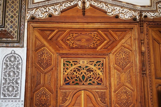 Great tour of marrakech trough the old Medina - Kasbah Quarter Edges: Royal Spaces and Bab Agnaw