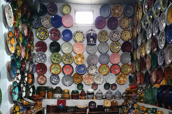Great tour of marrakech trough the old Medina - Optional Berber Pharmacy Stop: Herbs, Spices, and Local Healing