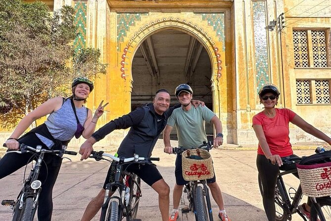Guided Cycling Adventure in Casablanca with Licensed Tour Guide - Parc de la Ligue Arabe and Two Neo-Gothic Churches for a Breather