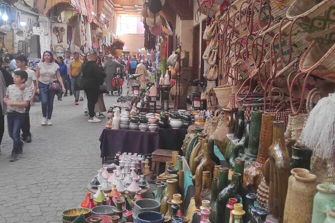 Guided Excursion in the Souks of Marrakech - Jemaa el-Fnaa meeting point: start organized, shop smarter