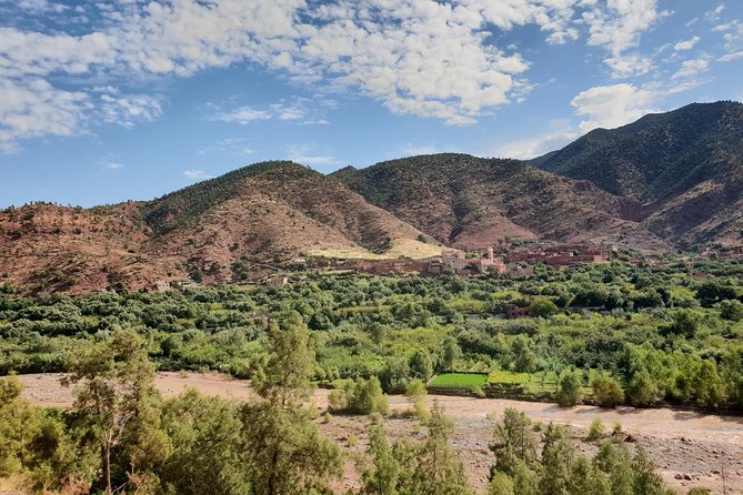 Half-Day Atlas Mountains Tour From Marrakech - Getting Out of Marrakech in an Air-Conditioned Van