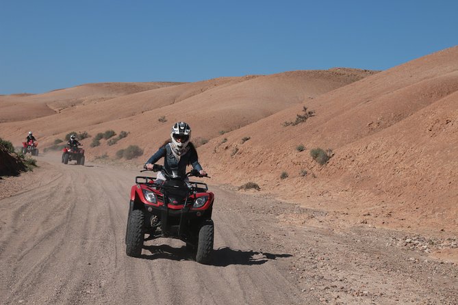 Half-day quad bike in the palmgrove & rock desert - Equipment and instruction: the difference between fun and frustration