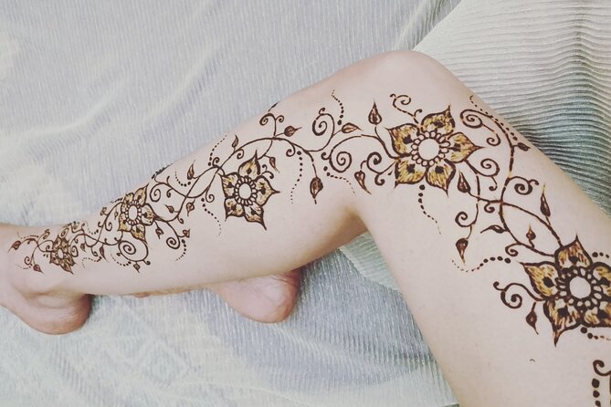 Henna Art Discovery - The 3-Hour Henna Session: What Happens After You Sit Down