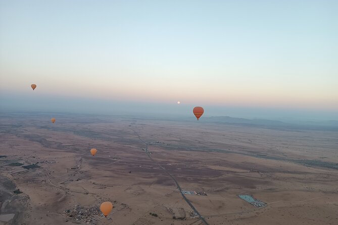 Hot air balloon flight to Marrakech in a small group. Breakfast - The 45-Minute Flight Over the Atlas and Marrakech Desert