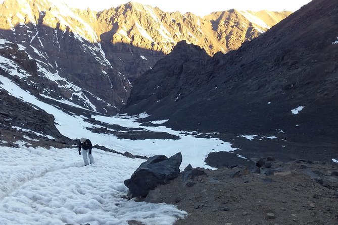 Imlil Toubkal Hiking From Marrakech 2 days - Overnight at Refuge Toubkal: What That Night Really Feels Like