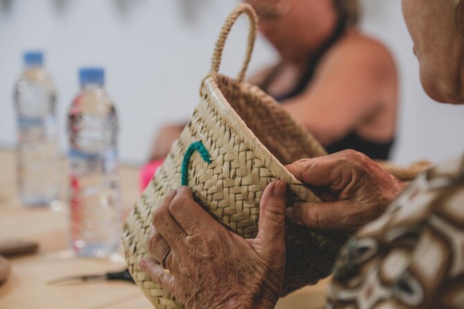 Learn embroidery in Arabic calligraphy in Marrakech - Who this workshop is best for (and who might prefer something else)