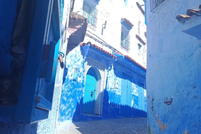 Lovely Private Day Trip FES to CHEFCHAOUEN - Grand Mosque area: admire from outside and keep it respectful