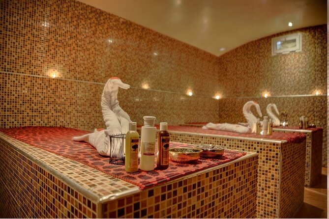 Luxury Massage and Hammam for 2 Hours including transportation - The Berber multi-phase massage: feet first, then deep work with a light hand