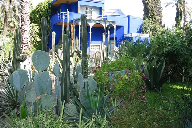 Majorelle Garden, St Laurent,Berber Museum Round-trip & Tickets - Inside the Berber Museum: jewelry, textiles, and the blue studio villa