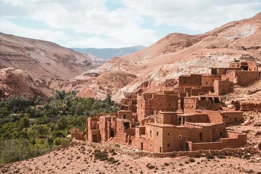 Marrakech: 3-Day Desert Tour to Zagora Desert via Ouarzazate - Draa Valley and Tamegroute: palms, pottery workshops, and manuscripts