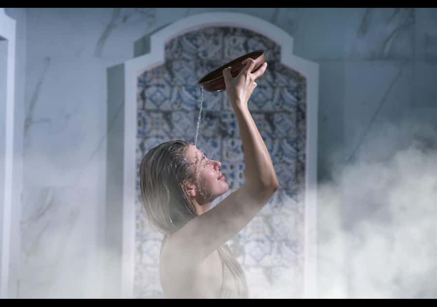 Marrakech: 3H Traditional Hammam & Massage & Hotel Transfer - Entering the hammam: steam room, eucalyptus scent, and the black soap ritual
