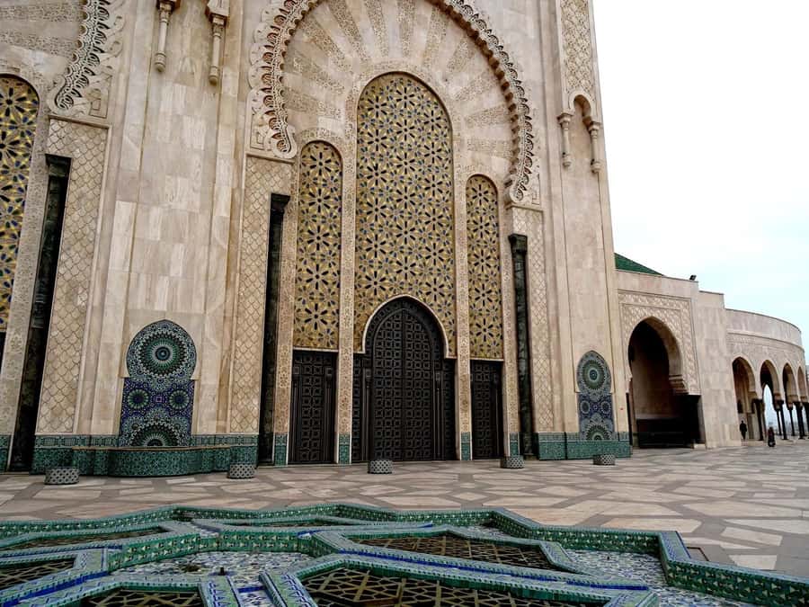 Marrakech: 9-Day Imperial Cities and Sahara Discovery Tour - Casablanca and Hassan II Mosque: the modern face with real landmarks