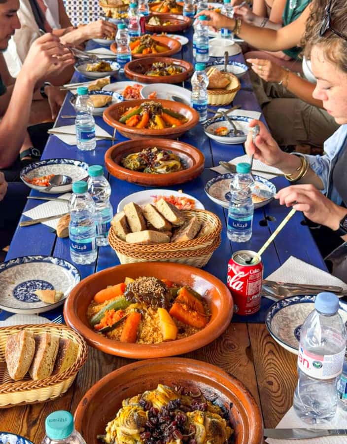 Marrakech: Agafay Camel Ride & Dinner with Fire Show Tour - Practical tips that help you enjoy the evening