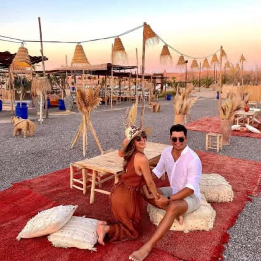 Marrakech: Agafay desert camel ride with dinner & spectacle - 20 Minutes on Camelback at Sunset: The Best Type of Adventure