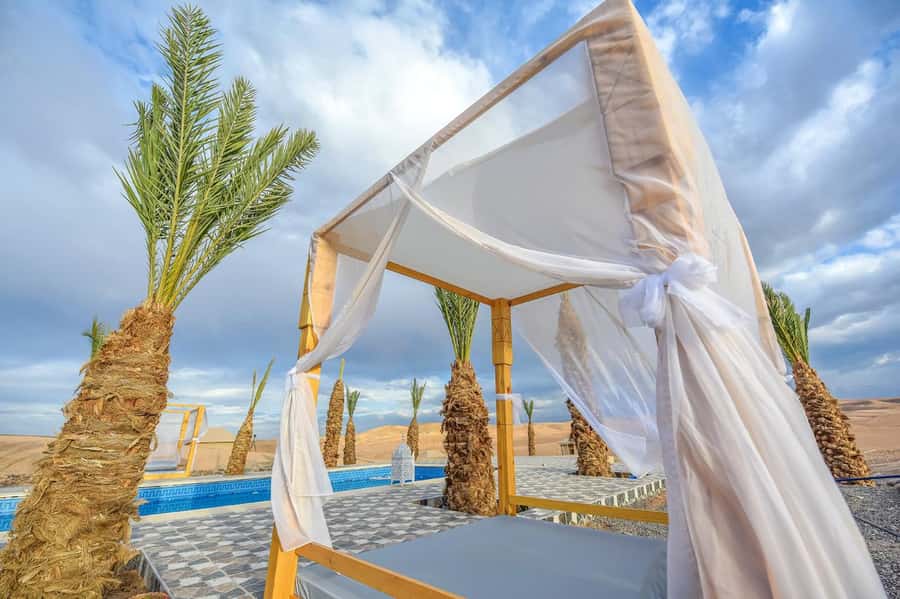 Marrakech: Agafay Desert Day Pool Access and Lunch - Your 7-Hour Rhythm: Arrival, Swim, Lunch, Repeat Calm