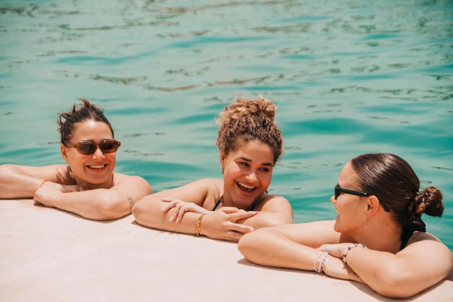 Marrakech: Agafay Desert Pool Day with Lunch & Transfer - Marrakech to Agafay: the short drive that changes the whole mood