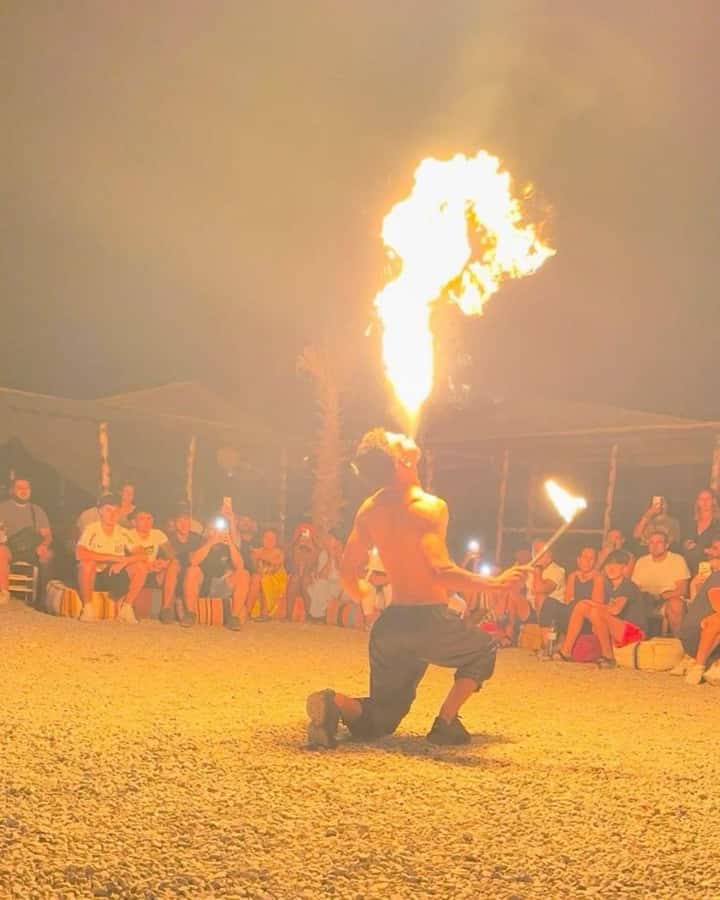 Marrakech: Agafay Desert Sunnet dinner with show - Value for money: why $23 can make sense here