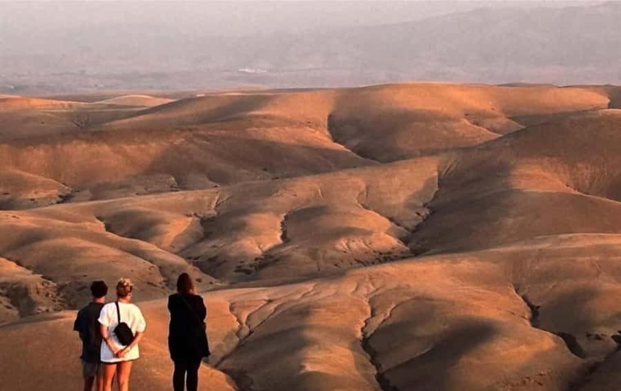 Marrakech : Agafay Desert Sunset Camel Ride & Luxury Dinner - FAQ