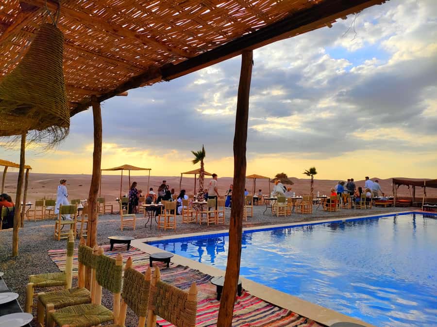 Marrakech: Agafay Desert Sunset Dinner with Show &Camelr ide - Live music, dance, and stargazing: the night part that really sticks