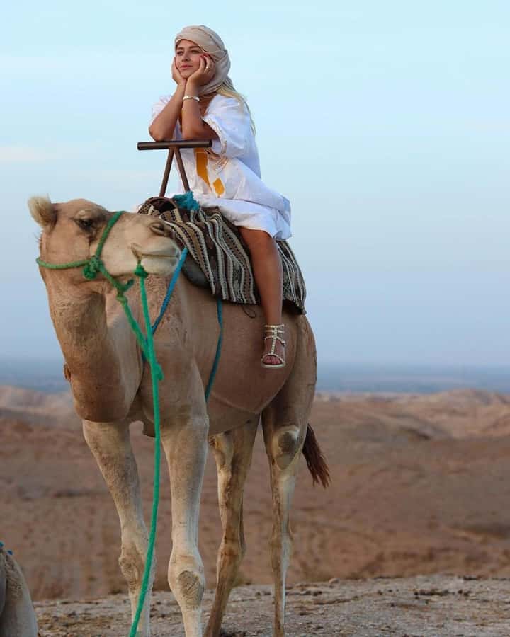 Marrakech: Agafay Desert with Dinner and Camel ride, Show - The Agafay Desert Moment: Camel Ride and a Real Sunset Shift
