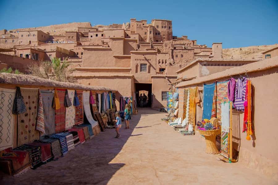 Marrakech: Ait Benhaddou, Ouarzazate, Guided Day Trip - The morning pickup and the drive out of Marrakech (7:00 to 8:00 AM)