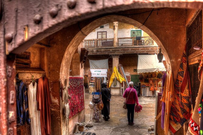 Marrakech Arts & Crafts - Jemaa el-Fnaa: The City’s Nerve Center and Street-Scene Finish
