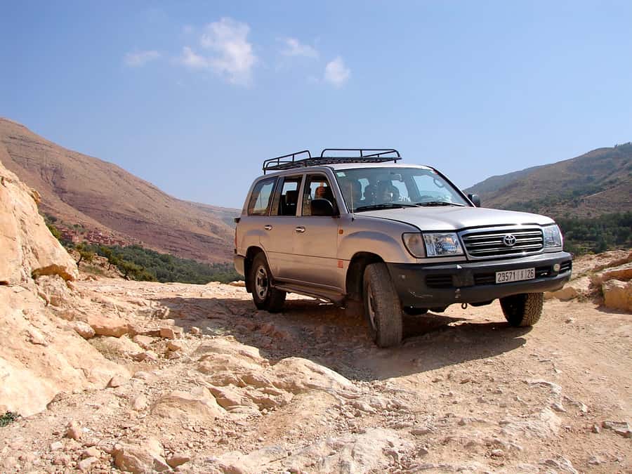 Marrakech: Atlas Mountains and Desert Safari with Lunch - Lalla Takerkoust views and the Kik Plateau village circuit