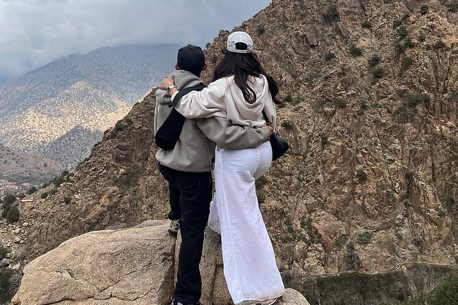 Marrakech: Atlas Mountains, Ourika Waterfalls,Local Guide & Lunch - What to pack and how to time your day (so you’re not rushed)