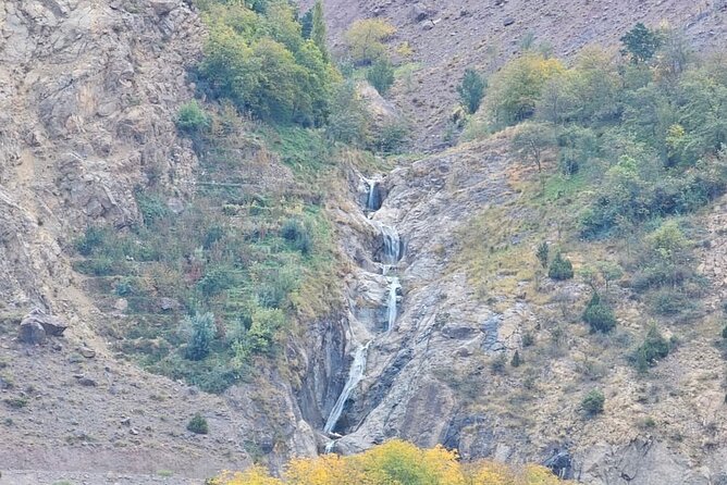 Marrakech: Atlas Mountains & Valleys Waterfall Hike & Lunch - Berber Villages on Foot: What a Gentle Walk Really Means