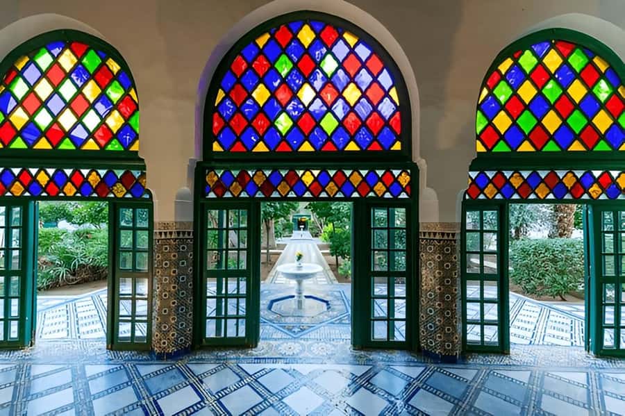 Marrakech: Bahia Palace, Ben Youssef Medersa, & Souks Tour - Koutoubia Mosque and the Mellah: quick stops that set your bearings