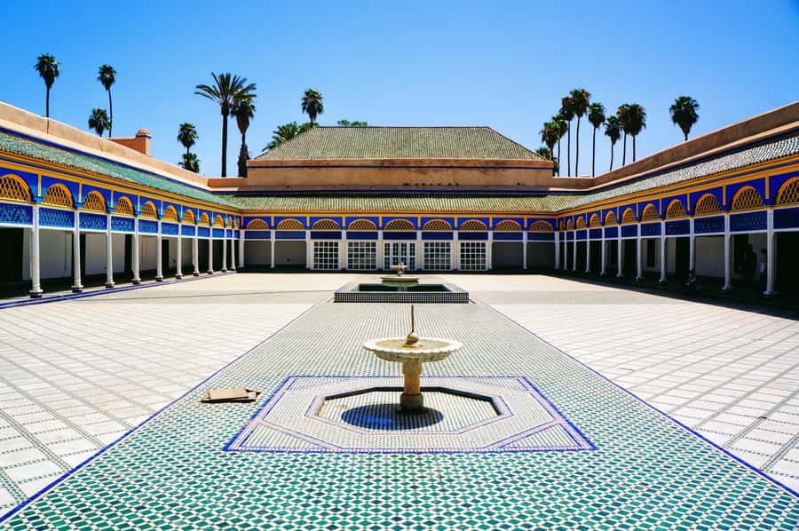 Marrakech: Bahia Palace Guided Tour with Skip-the-Line Entry - Meeting at Café Restaurant ARGANA and beating the ticket lines