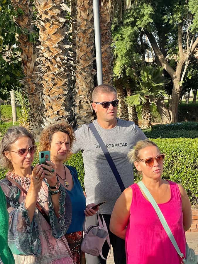 Marrakech: Bahia Palace, Madrassa & Souks Guided Tour - Souks and alley zigzags: how to get lost with a safety net