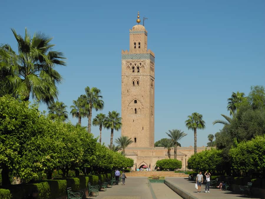 Marrakech: Bahia Palace, Saadian Tombs & Medina Walking Tour - Price and value: is $16 fair once tickets enter the picture?