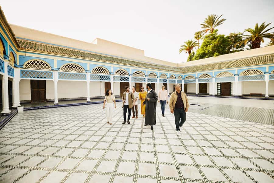 Marrakech: Bahia Palace, Saadian Tombs & Top Highlights Tour - Souks Time: Shopping With a Guide (and Less Guesswork)