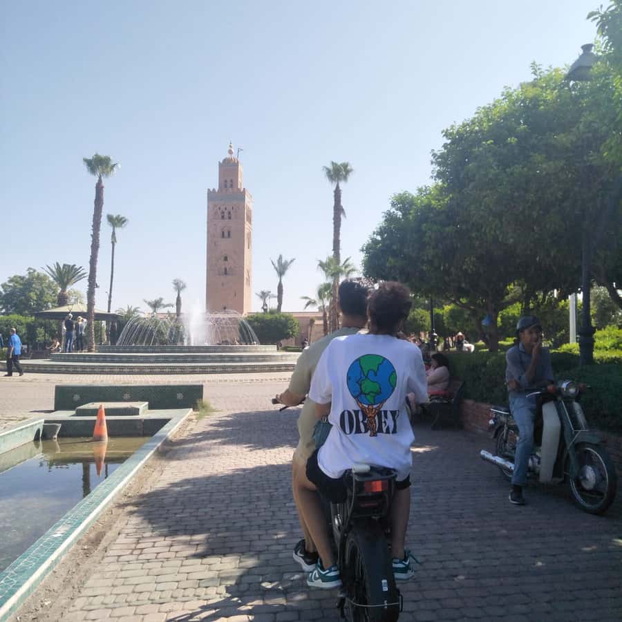 Marrakech: Bicycle Tour with a Local Guide - Koutoubia Mosque and the gardens behind it