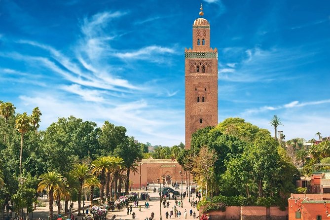 Marrakech City Tour with private driver - Starting with Koutoubia Mosque: a strong visual anchor