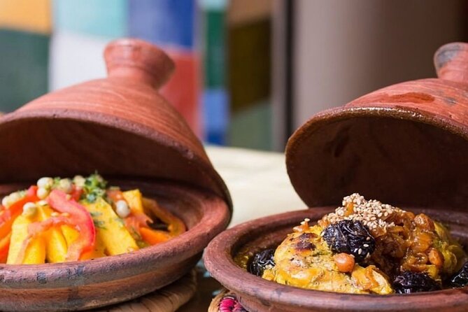 Marrakech Desert: Dinner Show with Quad Bike and Camel Ride - Dinner under the stars: food, seating, and the show flow