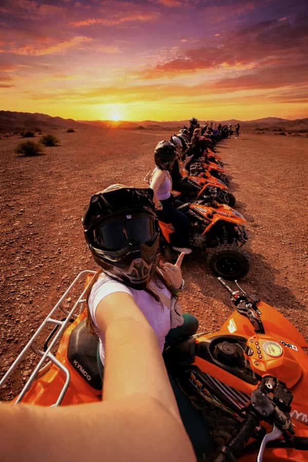 Marrakech Desert Sunset: Quad Biking, Dinner & Fire Show - The 1-Hour Quad Ride in Agafay: Rules, Photo Stops, and Real Fun