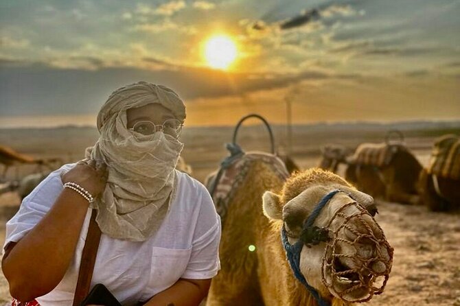 Marrakech Desert Tour & Sunset Camel Ride with Dinner Show - Camel ride at sunset: what to expect and how to enjoy it