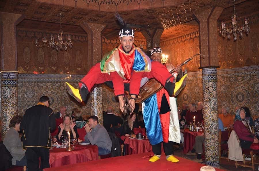 Marrakech: Dinner Show at Dar Essalam Restaurant - Finding the restaurant and getting the seat you want