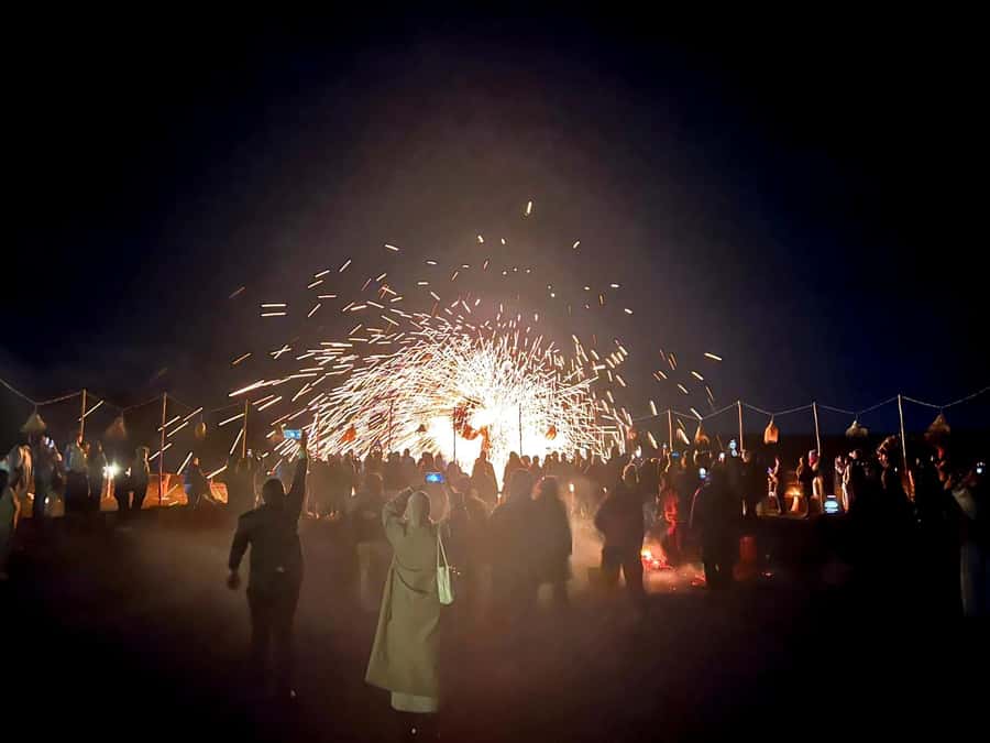 Marrakech: Evening Escape to the Agafay Desert - Dinner under the night sky: 3 courses, mostly buffet style