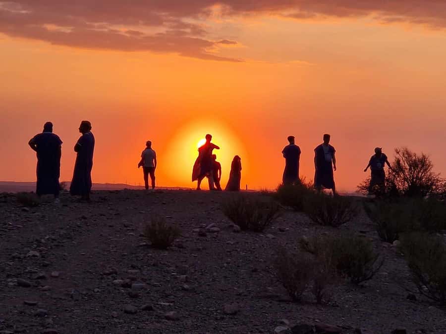 Marrakech: Evening Escape to the Agafay Desert - Mint tea welcome and the camp vibe before sunset