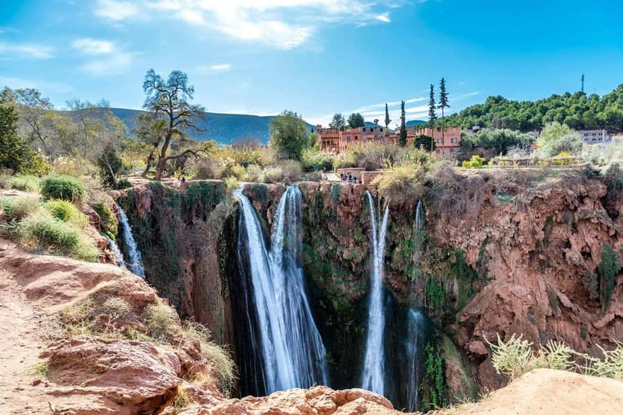 Marrakech: excursion ouzoud waterfall - Arriving at Ouzoud: village vibes and the 110-meter reality check