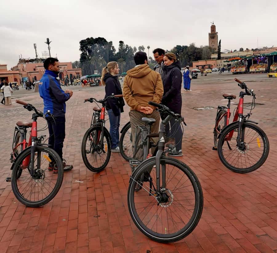 Marrakech: Guided Bike Tour with a local Guide - Koutoubia Mosque area: big landmark, big meaning