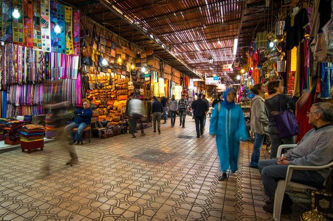 Marrakech: Guided City & Gardens Highlights Tour - Menara Gardens and Pavilion: A 12th-Century Backstory and a Different View