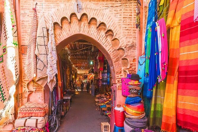 Marrakech Guided Day Trip with Pickup From Taghazout or Agadir - Koutoubia Mosque and El Fna Square: Free Sights With Real Marrakech Energy
