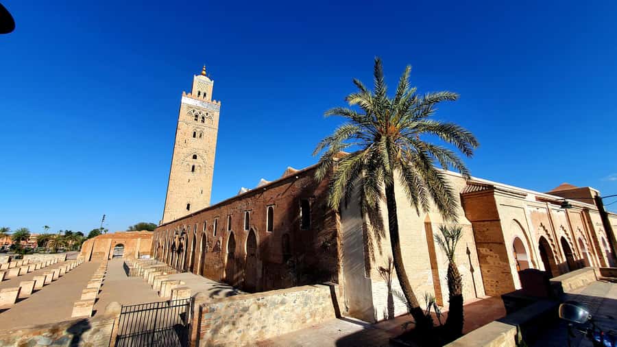 Marrakech: Guided Medina History & Culture Tour - Bahia Palace: Andalusian Riads, Zellij, and the Art of In-between Spaces